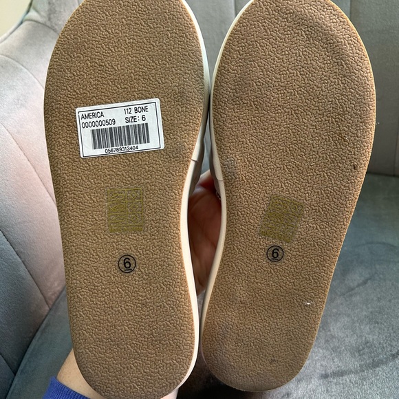 Shushop Quilted Slip On Slides - size 6 shu shop - Picture 8 of 9